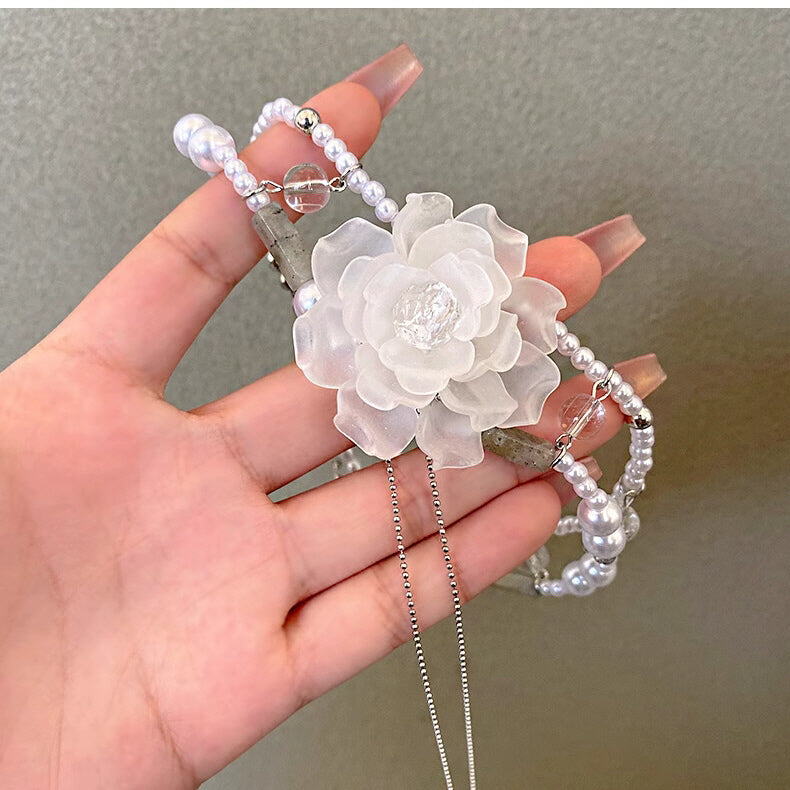 Dazzling Princess Style White Rose Choker Necklace